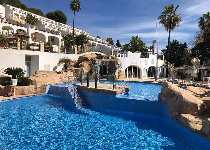 Pool Paradise Апартаменты *