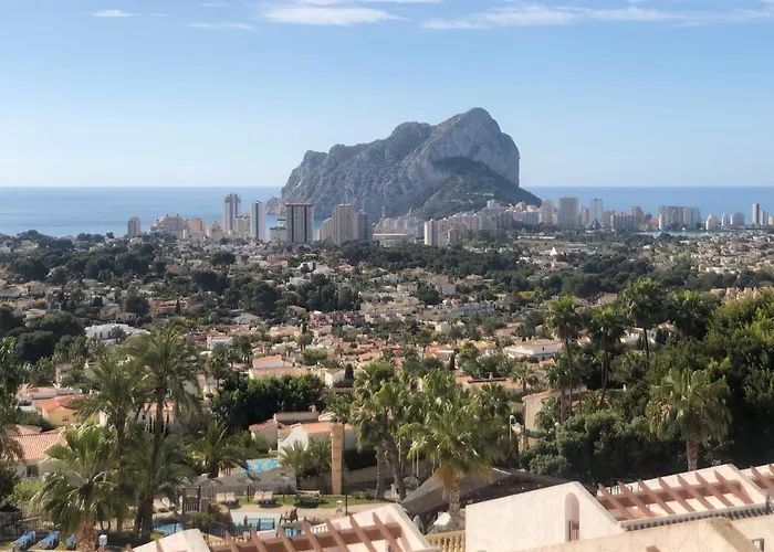 Apartment Pool Paradise