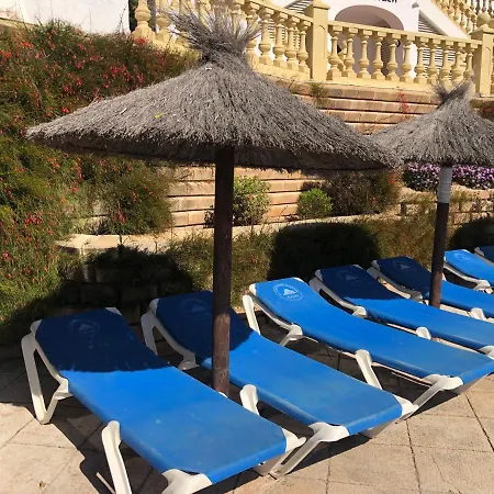 Pool Paradise דירה